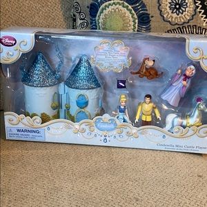 Cinderella playset toy